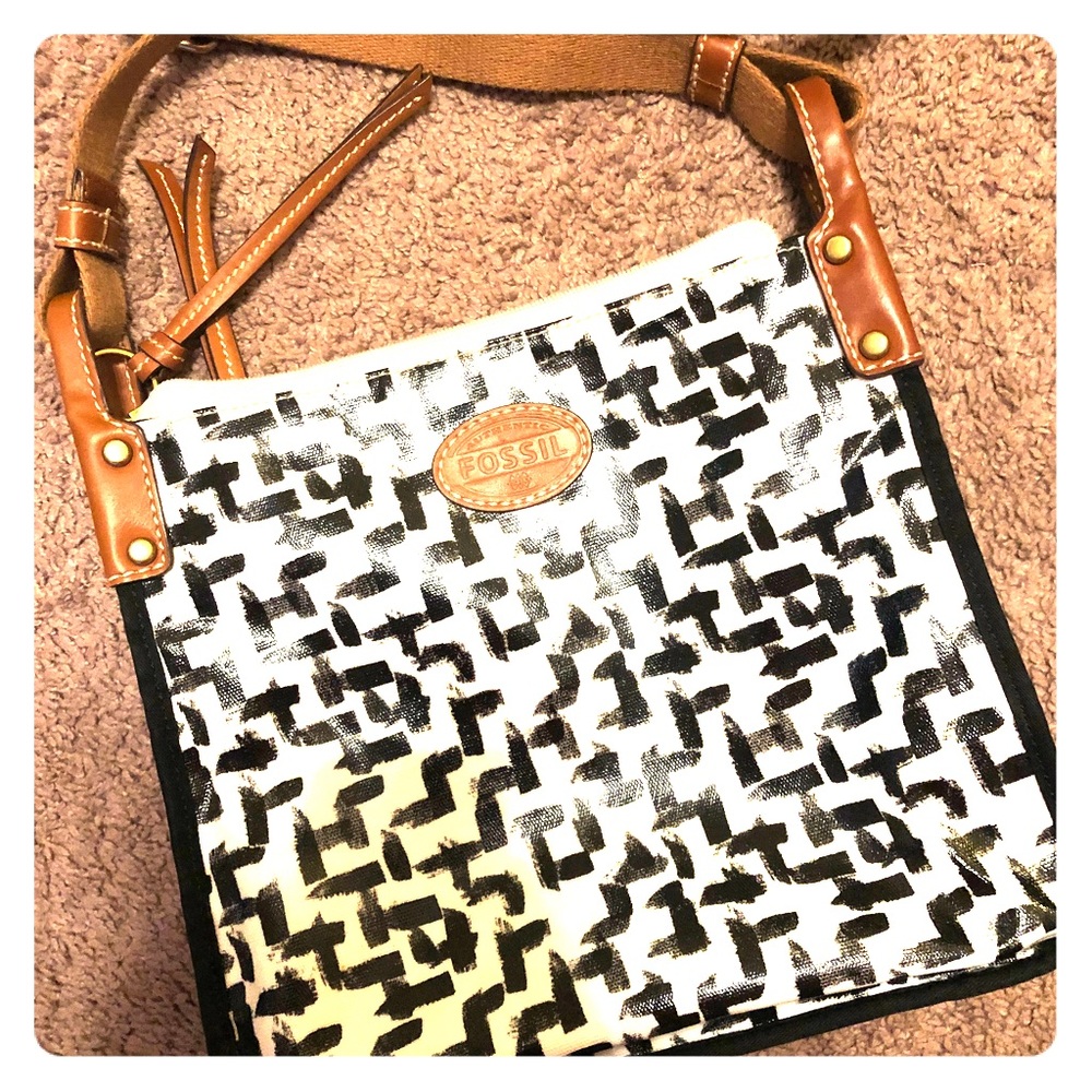 💟 LIKE NEW FOSSIL CROSSBODY